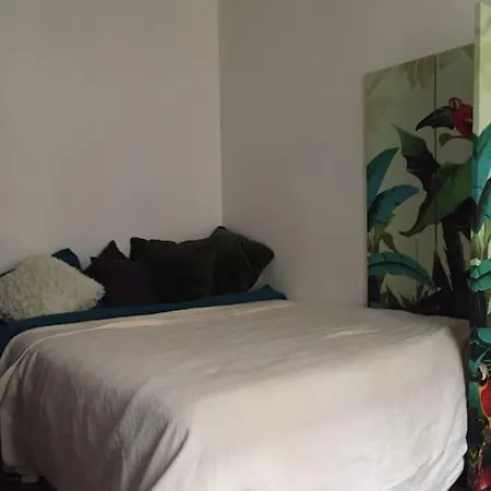 Beautiful - 20' Walking From Montmartre *