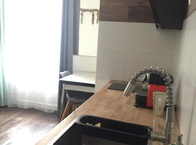 Beautiful - 20' Walking From Montmartre * 파리